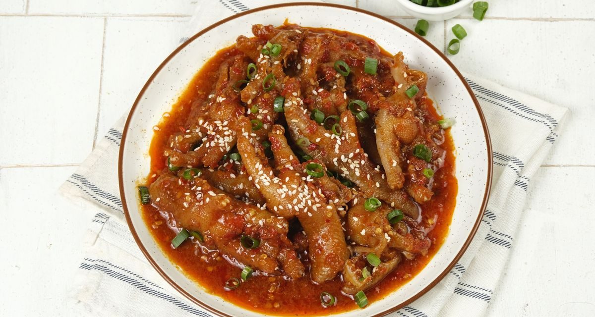 Ceker Mercon Empuk: Nikmati Pedasnya Yang Bikin Ketagihan!