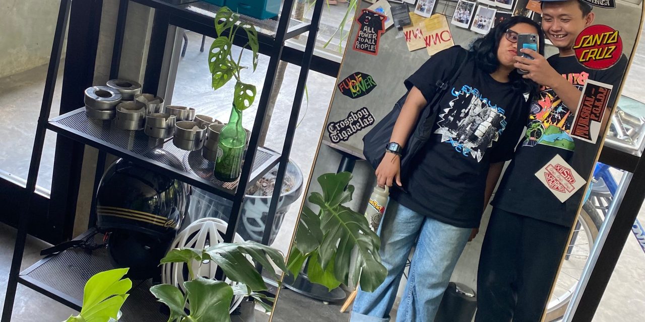 Dari Influencer Ke Semua Orang: Mirror Selfie Menjadi Tren Global