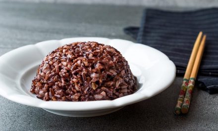 Nasi Merah Lebih Diet-Friendly Ketimbang Nasi Putih, Benarkah? Ini Faktanya