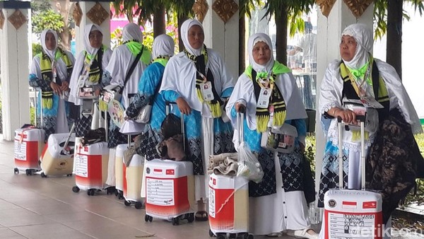 Calon Haji Embarkasi Solo Di Pulangkan Kembali Ke Daerah Asal