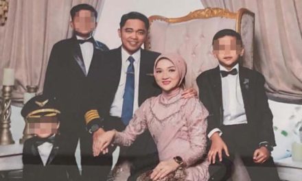 Momen Haru: Anak Adzan Di Pemakaman Capt Marindra Wibowo