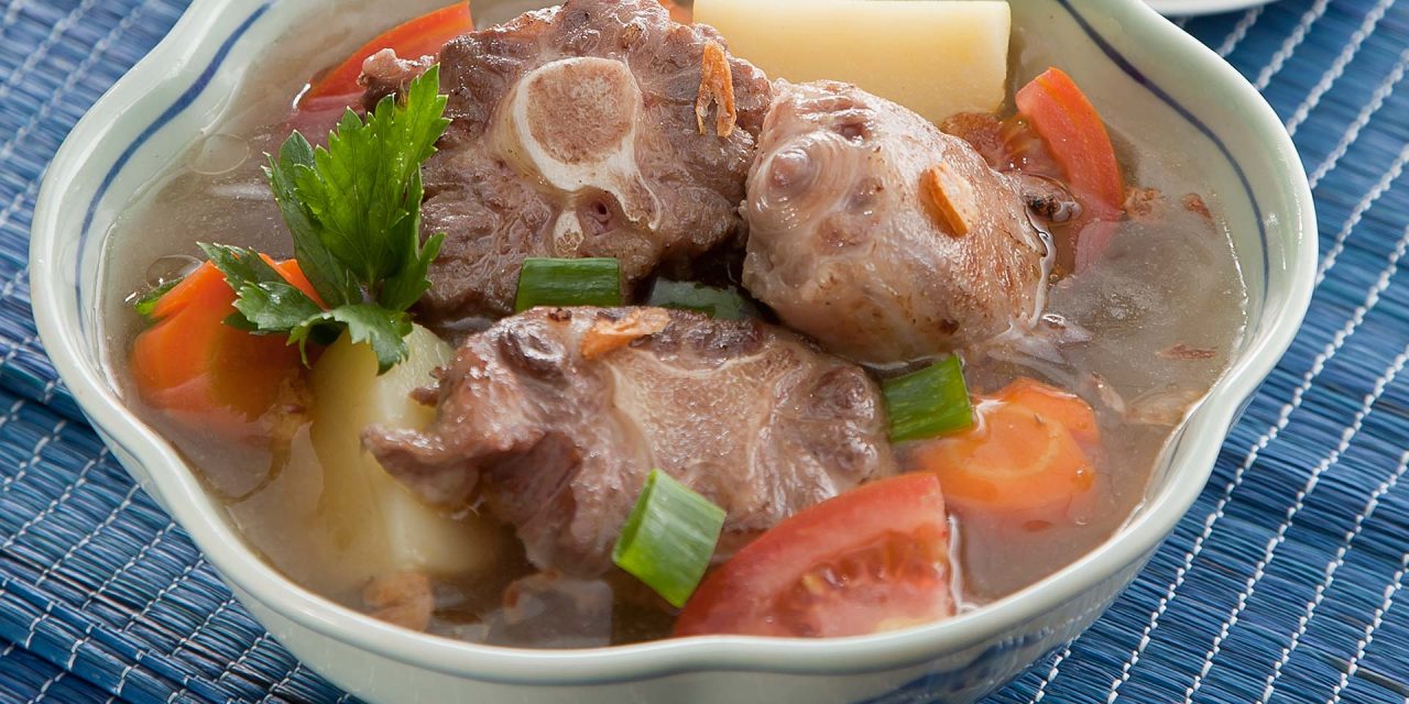 Sop Buntut: Kenikmatan Kuliner Klasik Yang Menggoda Selera!