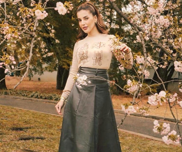 Elegan Dan Cantik: Tasya Farasya Di Shinjuku Gyoen