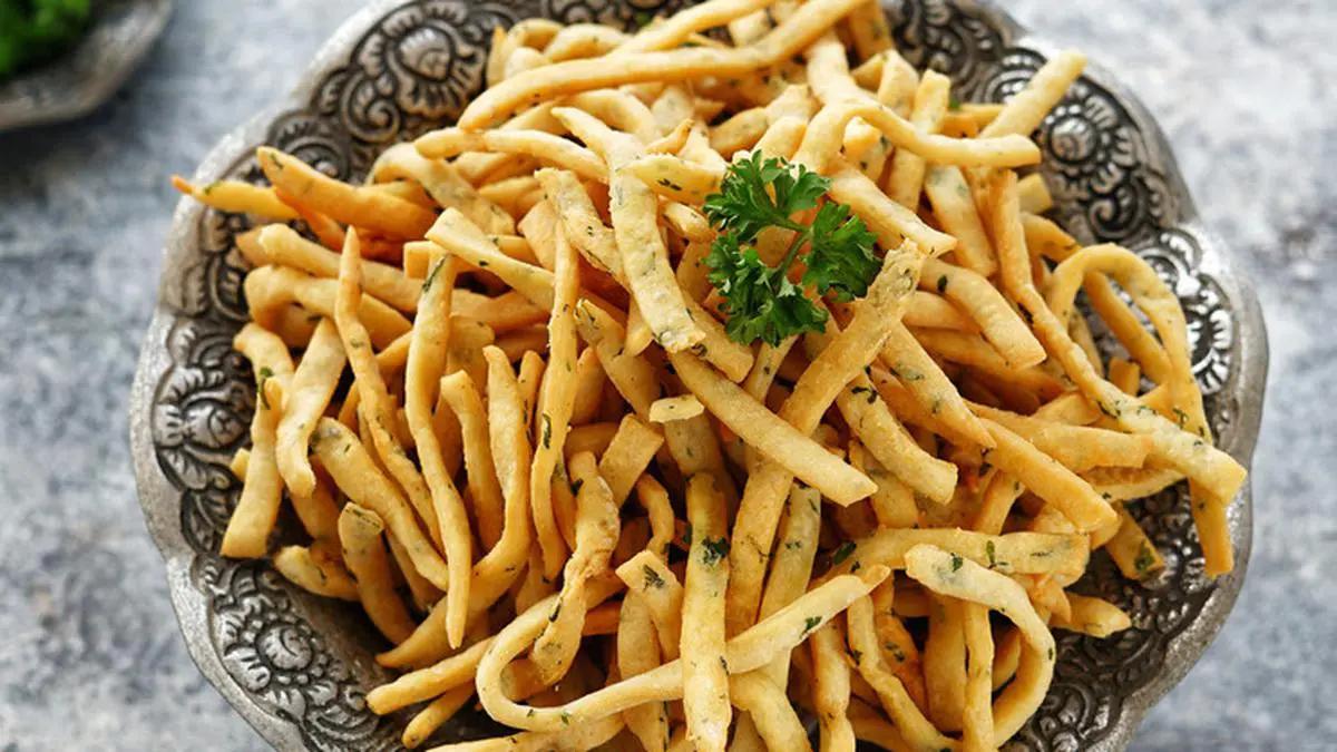 Camilan Legendaris! Kue Bawang Jadi Favorit Sepanjang Masa