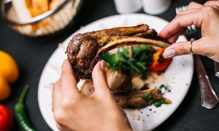 Sering Makan Daging? Kenali Dampaknya Pada Fungsi Ginjal