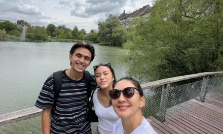 Momen Manis Donna Agnesia Dan Anak Liburan Di Swiss