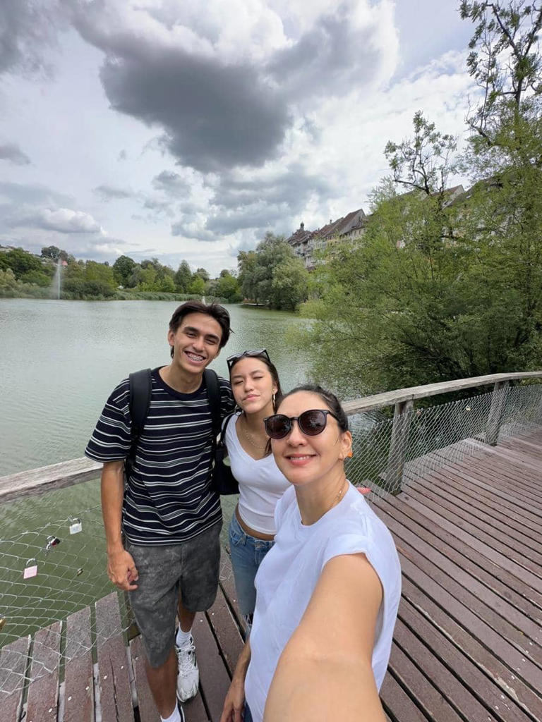 Momen Manis Donna Agnesia Dan Anak Liburan Di Swiss