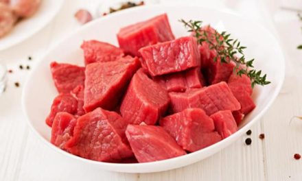 Hobi Makan Rendang? Hati-Hati, Sisa Protein Pemicu Bau Mulut