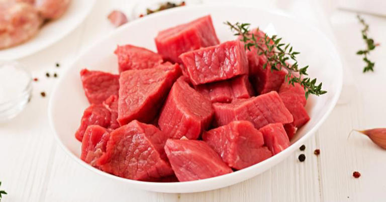 Hobi Makan Rendang? Hati-Hati, Sisa Protein Pemicu Bau Mulut