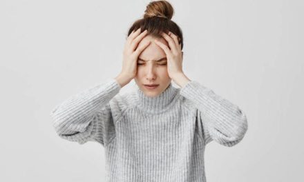 Bikin Khawatir! Kenali Penyebab Rambut Tipis Di Usia Muda