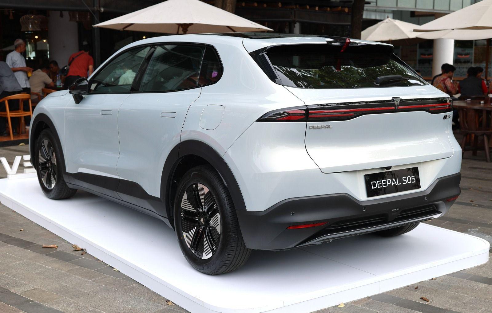Teknologi REEV! Changan Deepal S05 Siap Temani Road Trip